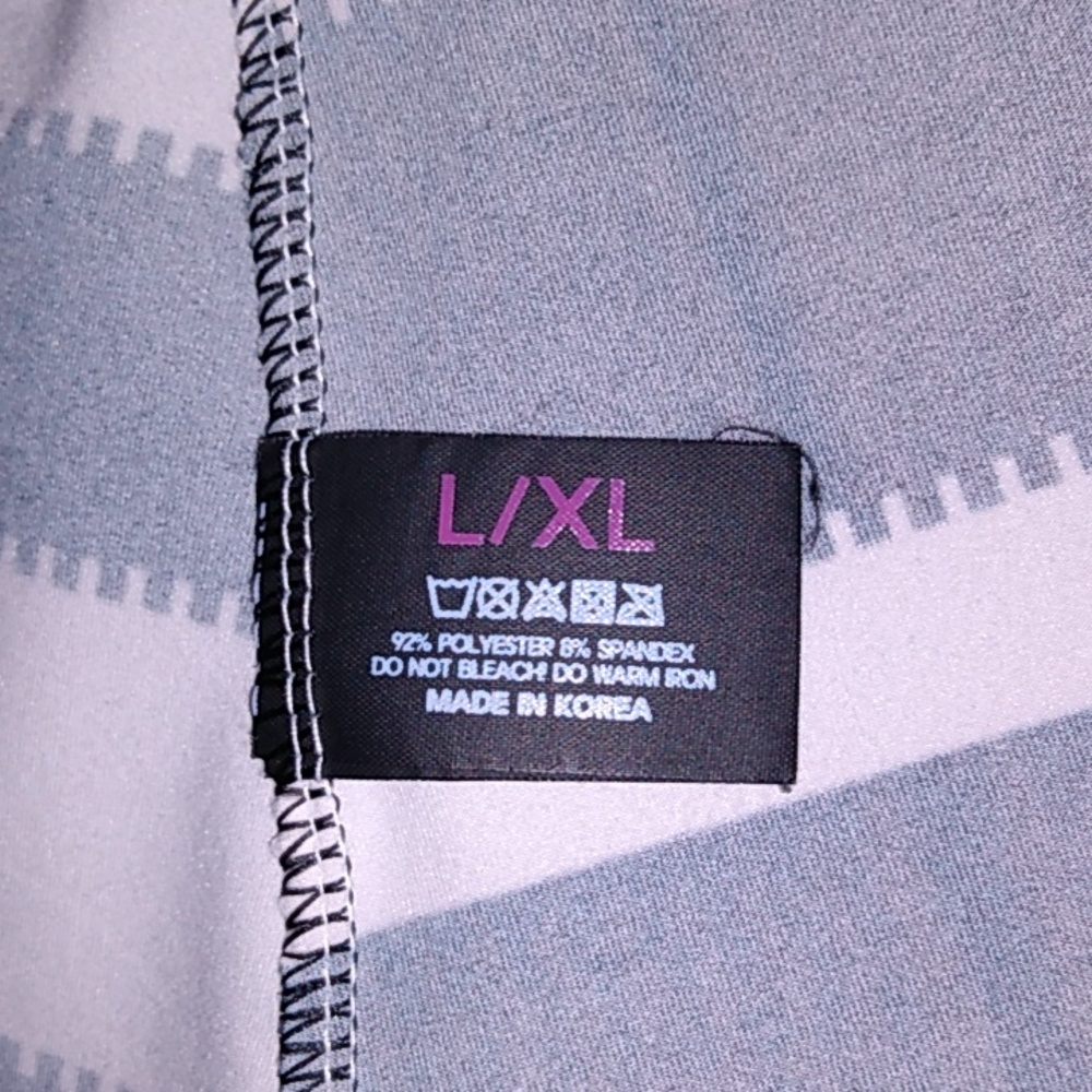 6/$20 Shorts - Picture 4 of 4